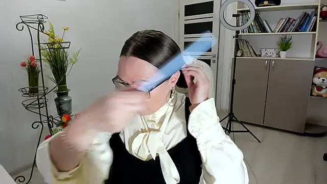 Vika73 online show from November 28, 6:27 am