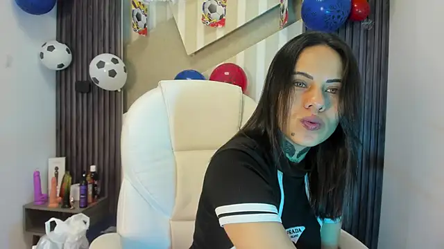 MadisonYoung000 online show from June 29, 12:27 pm