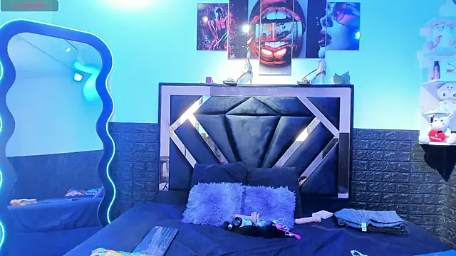 Queen Jen online show from June 13, 3:59 am