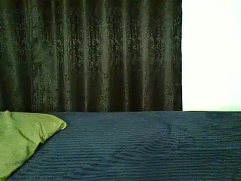 sweetdarling4 online show from June 18, 4:14 am