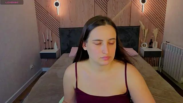 Elizabet Colllins online show from July 3, 9:26 am