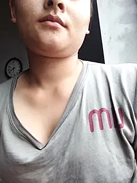 LLuna sexyy online show from May 18, 11:44 pm