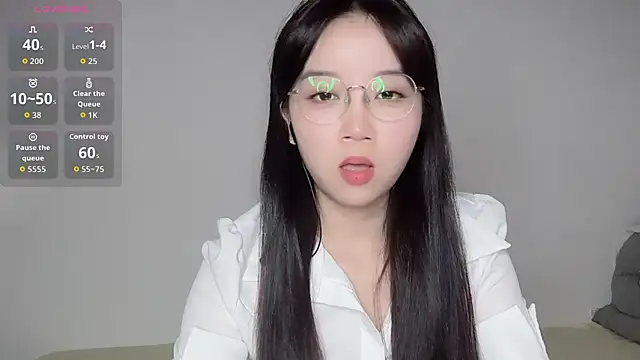 77-Vicky online show from July 17, 10:41 am