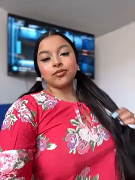 ChloeMilky online show from May 23, 8:29 pm