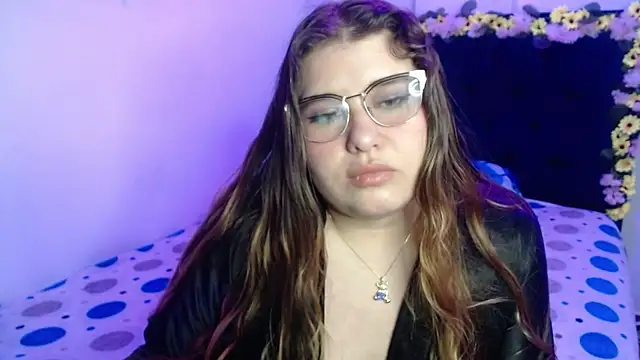 mary shucsika online show from June 2, 2:23 am