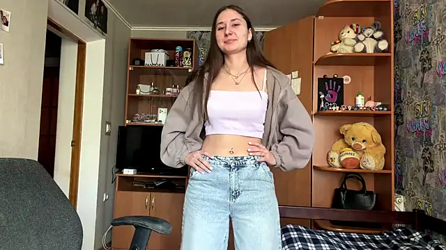 HoneyKittyk online show from June 2, 11:44 am