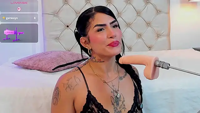 Alanna Wild online show from July 6, 6:10 pm