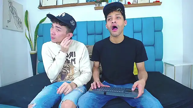 STRANGER BOYS online show from June 27, 11:11 pm