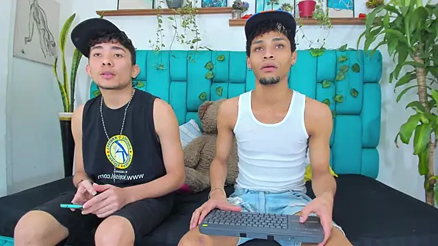 STRANGER BOYS online show from July 21, 11:16 pm