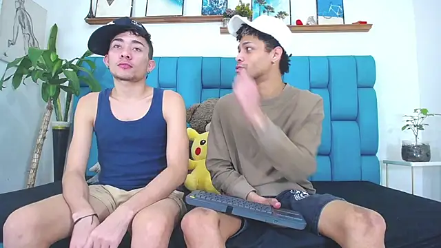 STRANGER BOYS online show from June 26, 11:28 pm