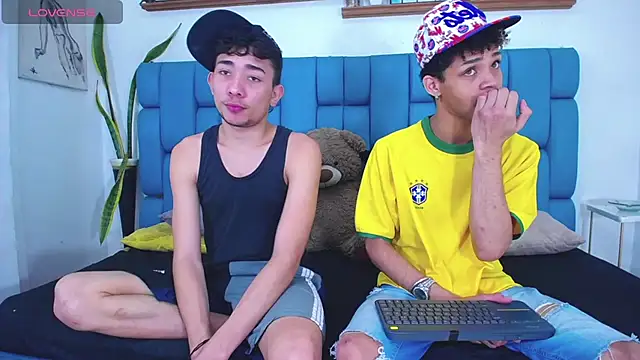 STRANGER BOYS online show from June 30, 11:15 pm
