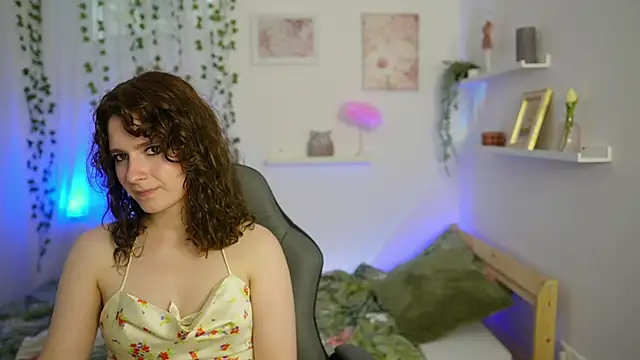  Emily Paris online show from May 31, 2:01 pm