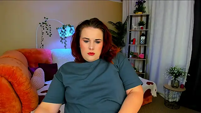 OliviaTwens online show from June 5, 3:21 am