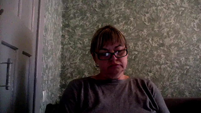 Empress211 online show from June 1, 5:20 am