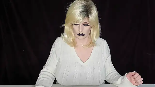 Danielle tv33 online show from November 15, 7:37 pm