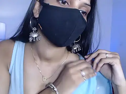 Sensual-bella online show from June 18, 5:07 pm