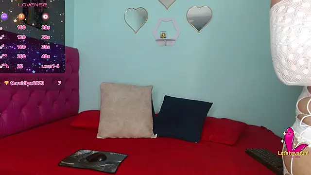 ZoeyCarter2 online show from July 17, 4:17 am
