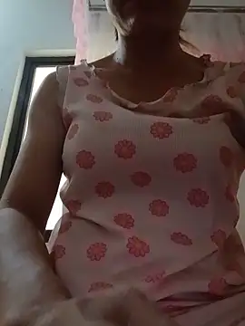-Maya-a online show from June 22, 3:25 am