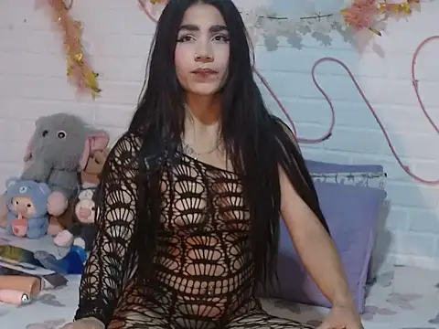 IreneSaez333 online show from July 14, 11:31 pm