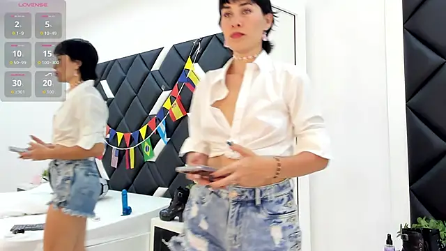 CarlaLinares online show from June 18, 7:52 pm