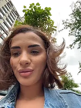chloenyx online show from June 1, 1:02 pm