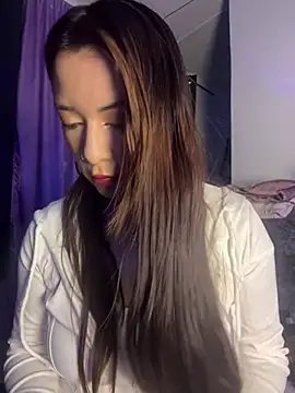 arilynn  online show from July 17, 4:50 am