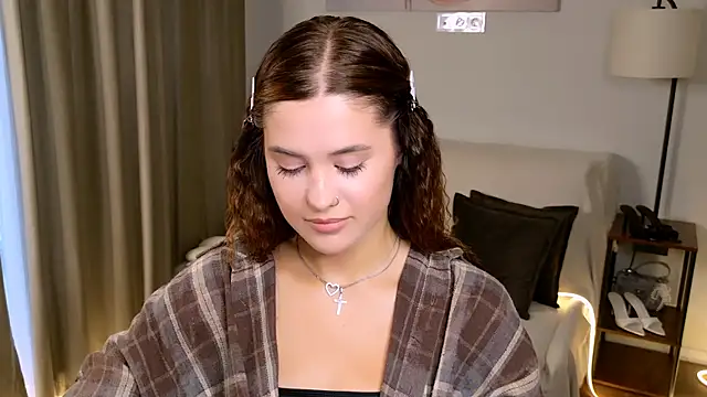 MurielGray online show from June 20, 7:56 am