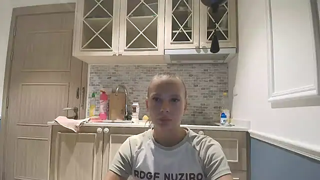 Linnea analochka online show from June 6, 12:55 pm