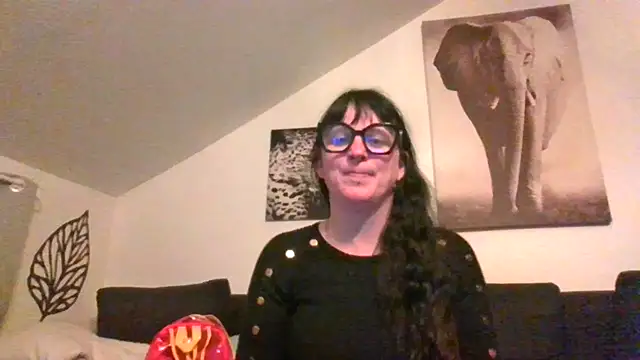 sexujuly88 online show from April 6, 9:38 pm