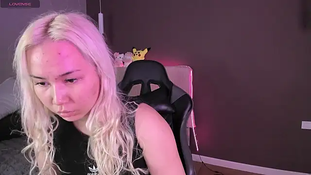 bunnyruby  online show from June 3, 1:01 pm