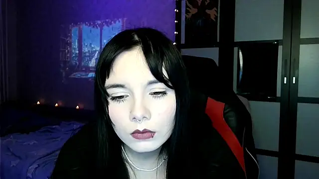 kawaiigothica online show from June 4, 6:01 pm