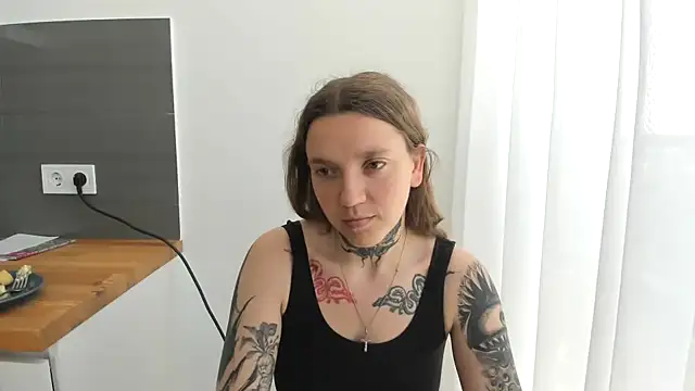 MilaMoll673 online show from June 6, 11:27 am