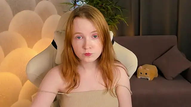 ari-kittyy online show from July 21, 12:50 pm