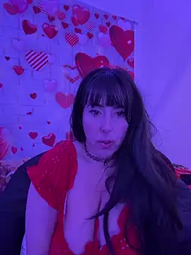 juliee1979 online show from June 8, 4:08 pm