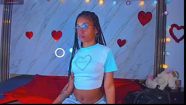 Noami  online show from June 24, 2:16 pm