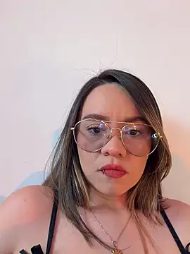 Emma Jonas online show from June 16, 7:48 pm