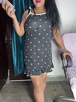 MODEL-21 online show from June 27, 12:33 pm