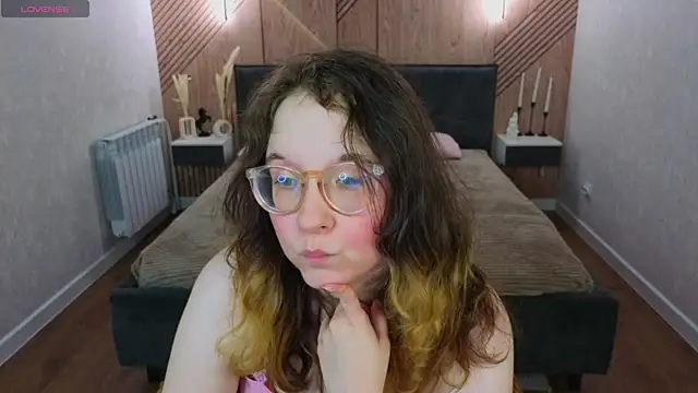 Aleks-casterrr online show from June 11, 5:10 pm
