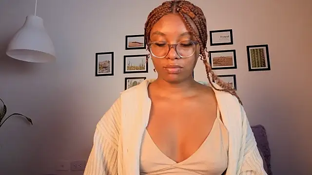 Victoria-Jacksonn online show from July 3, 8:37 pm