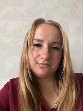 Emilia kis online show from June 12, 10:45 am