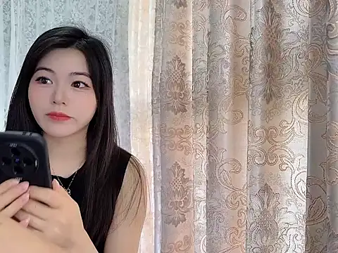 inlkitten online show from June 12, 7:49 am