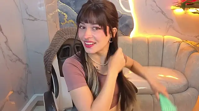 Lily Tx online show from July 6, 12:54 pm