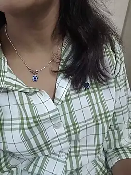 Ritika jha01 online show from July 15, 12:21 pm