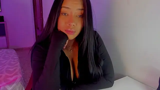 NicolePasqualott online show from January 16, 9:55 pm