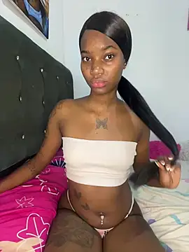 ShakiraThompss18 online show from August 4, 10:21 am