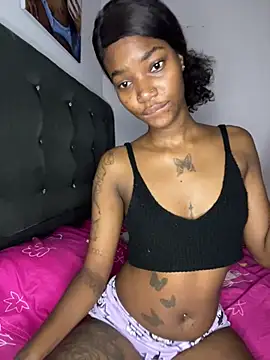 ShakiraThompss18 online show from July 23, 1:19 pm