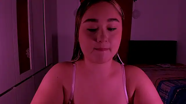 Samantha ConnorX online show from July 13, 8:20 pm