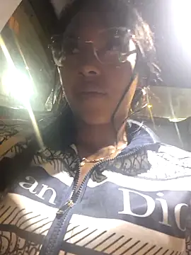 sophiagomezx online show from July 17, 11:52 pm