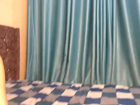 RosieGloww online show from June 18, 9:14 am
