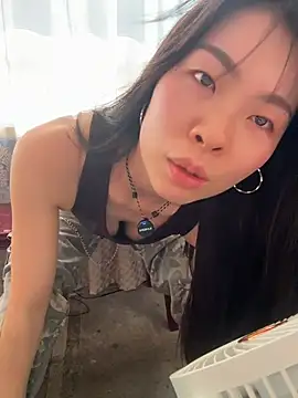xiaojiao520 online show from August 4, 9:15 am